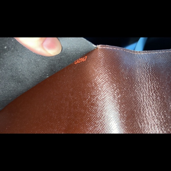 Louis Vuitton Desk Agenda - Picture 8 of 14